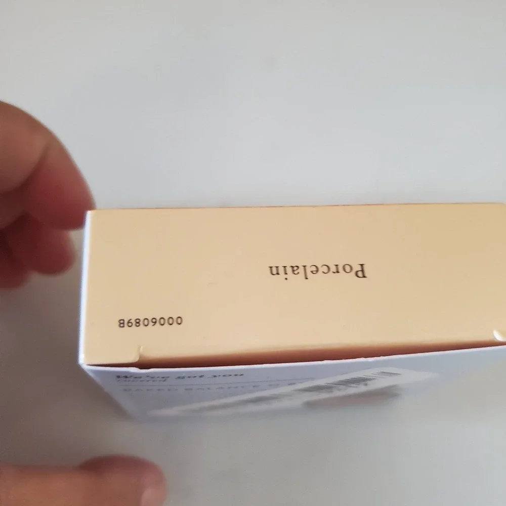 Laura Geller Baked Balance-n-Brighten Color Correcting Foundation Porcelain .32